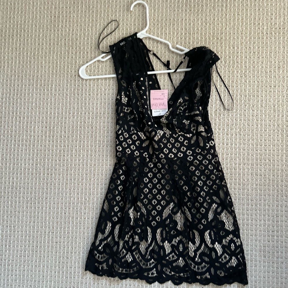 Free people NWT, black with lace